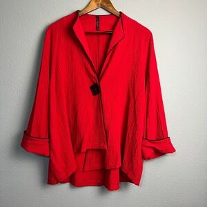 IC by Connie K Red  Crinkled Textured Asymmetrical‎ 1 Button Front Blouse Top XL